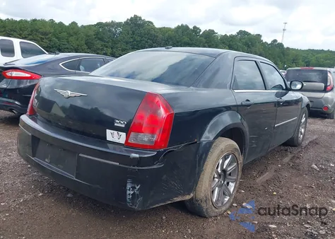 2007 Chrysler 300 Touring from USA, damaged, VIN 2C3KA53G17H877702